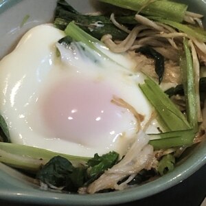 小松菜とエノキの巣ごもり卵